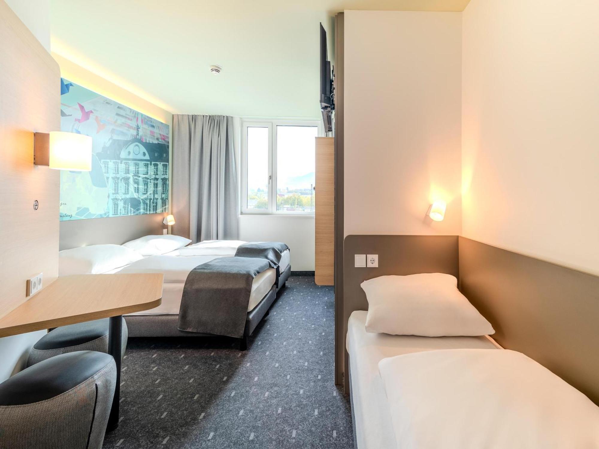 B&B Hotel Offenburg-Hbf Exterior photo