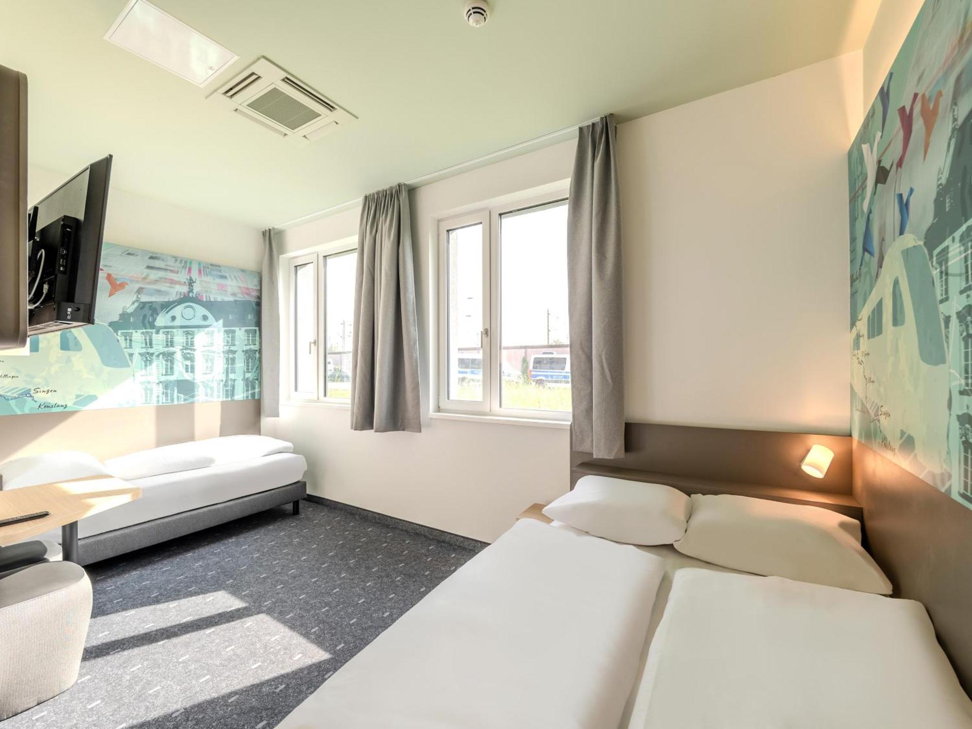 B&B Hotel Offenburg-Hbf Exterior photo