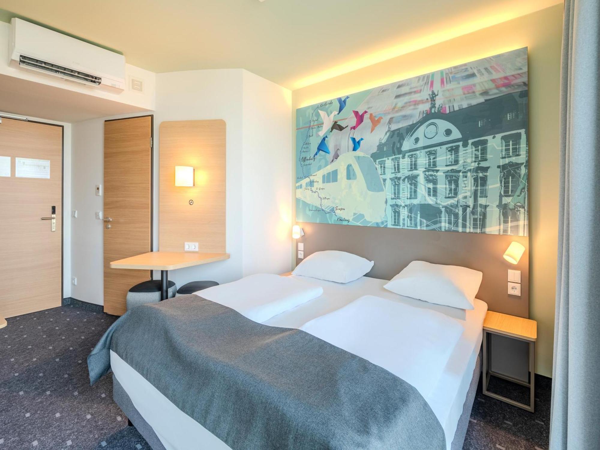 B&B Hotel Offenburg-Hbf Exterior photo