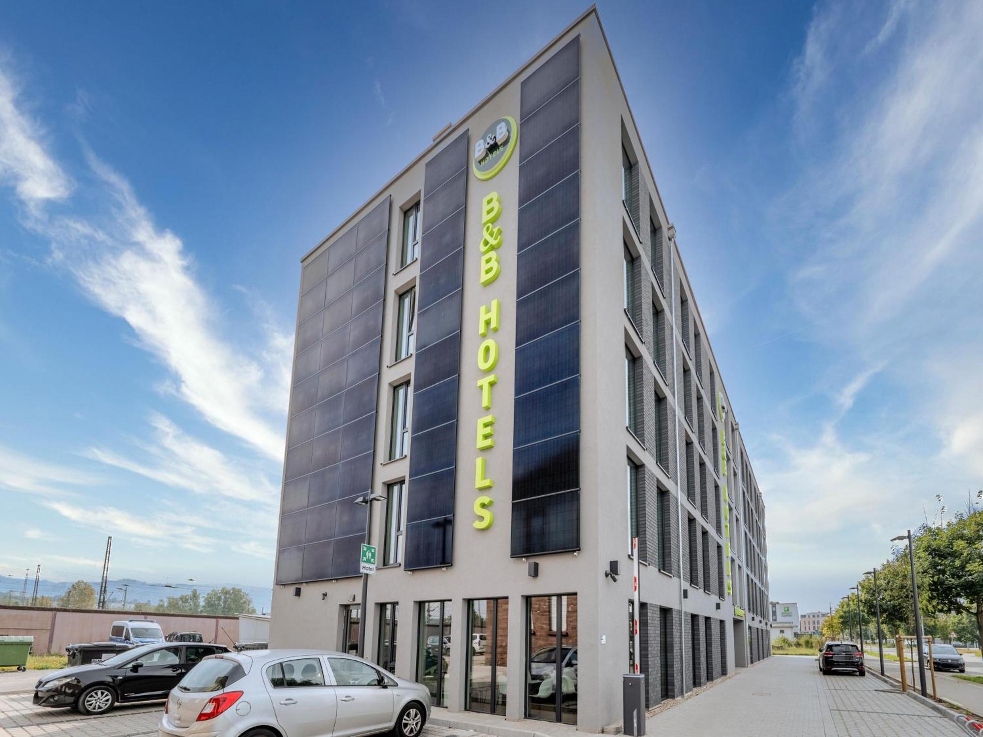B&B Hotel Offenburg-Hbf Exterior photo
